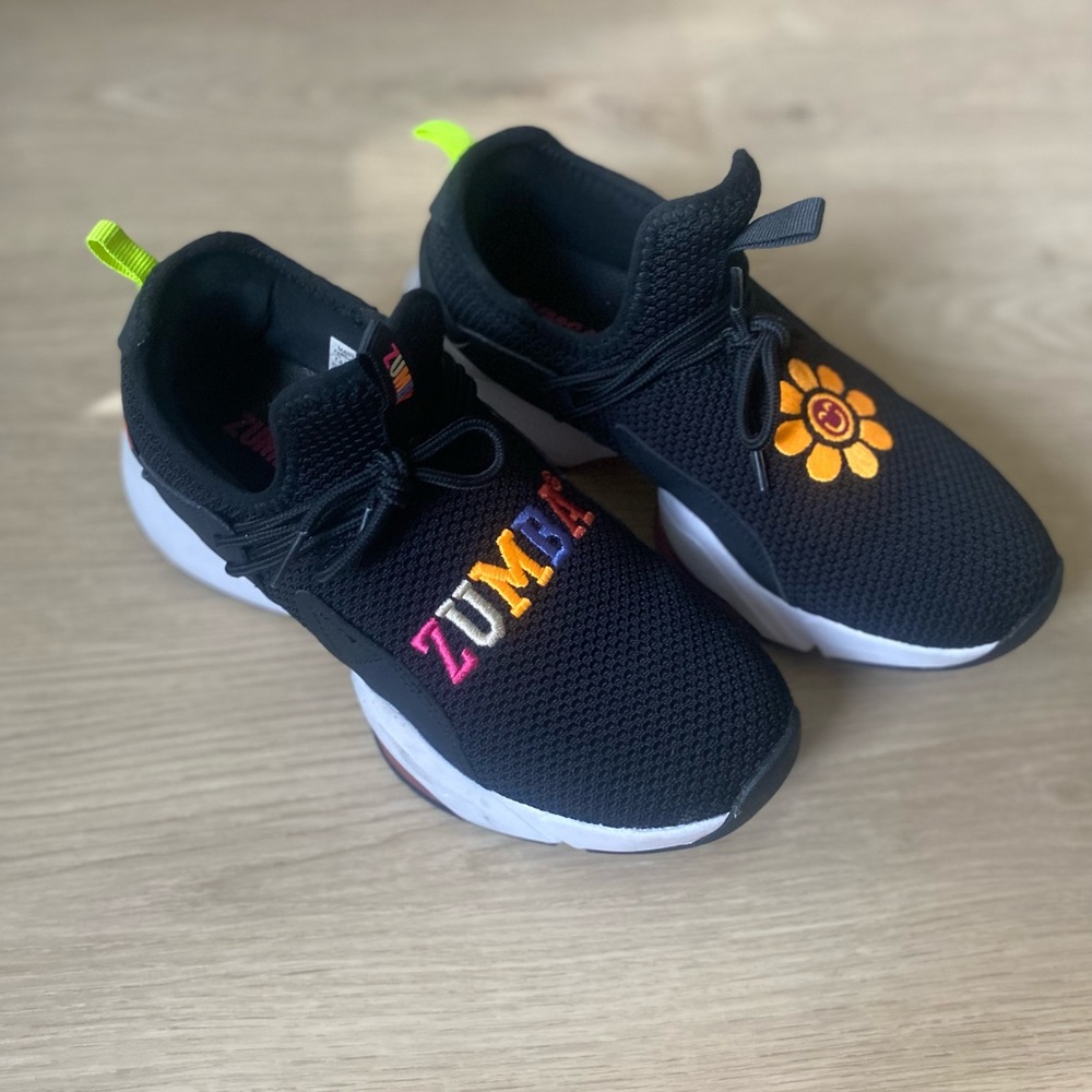 Zumba Black Sneakers with Colorful Embroidery